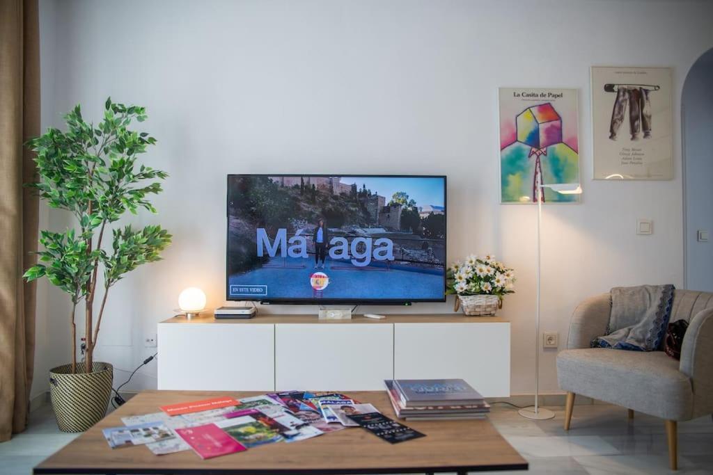 Central And Beautiful Apartment - Free Parking Málaga Kültér fotó