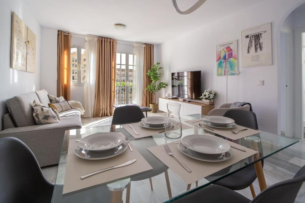 Central And Beautiful Apartment - Free Parking Málaga Kültér fotó